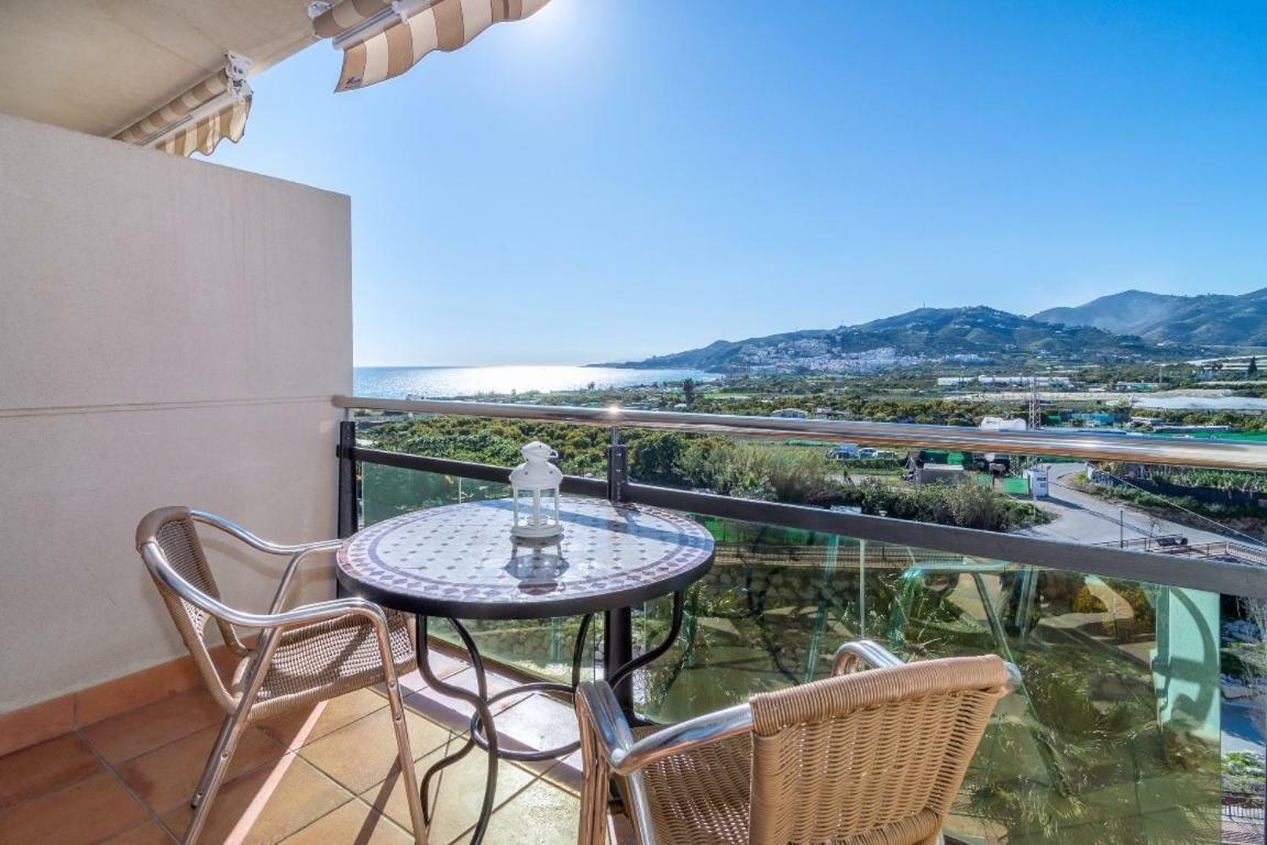 Apartamento En El Mirador De Нерха Экстерьер фото
